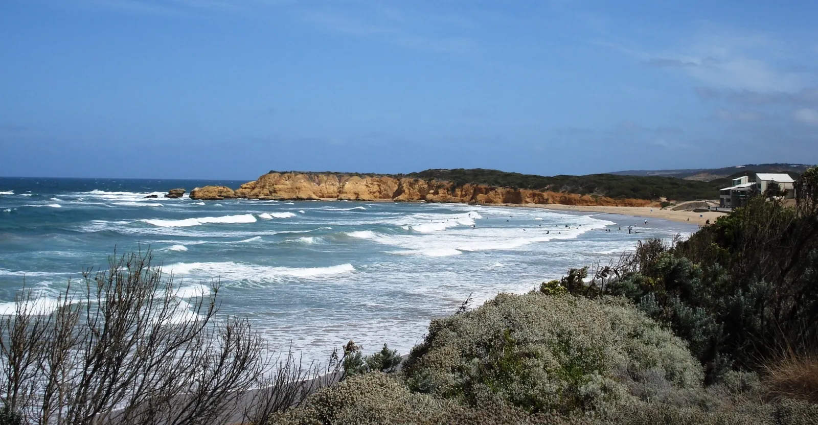 Torquay Surf Beach with the surf life saving club on the right