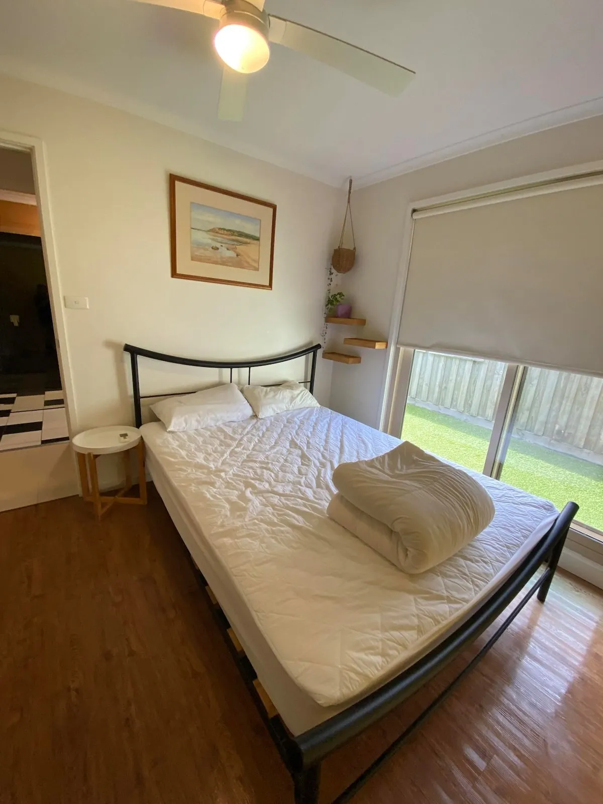 Bedroom 3 — queen bed